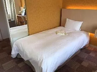 City Plaza Osaka 4*,