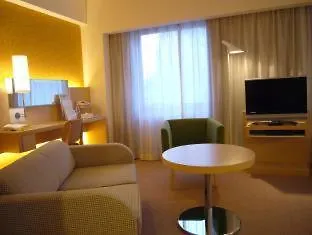 City Plaza Ōsaka 4*,
